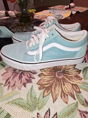Vans Low Top Sneakers in Mint Green and White